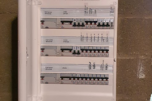 tableau électricité 300x200 remplacement de tableau électrique au Mans